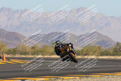 media/Nov-06-2022-SoCal Trackdays (Sun) [[208d2ccc26]]/Turn 14 (930am)/